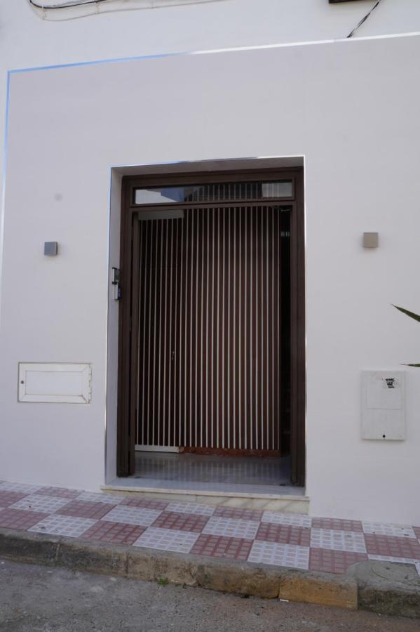 Hostal La Conilena Conil De La Frontera Exterior foto