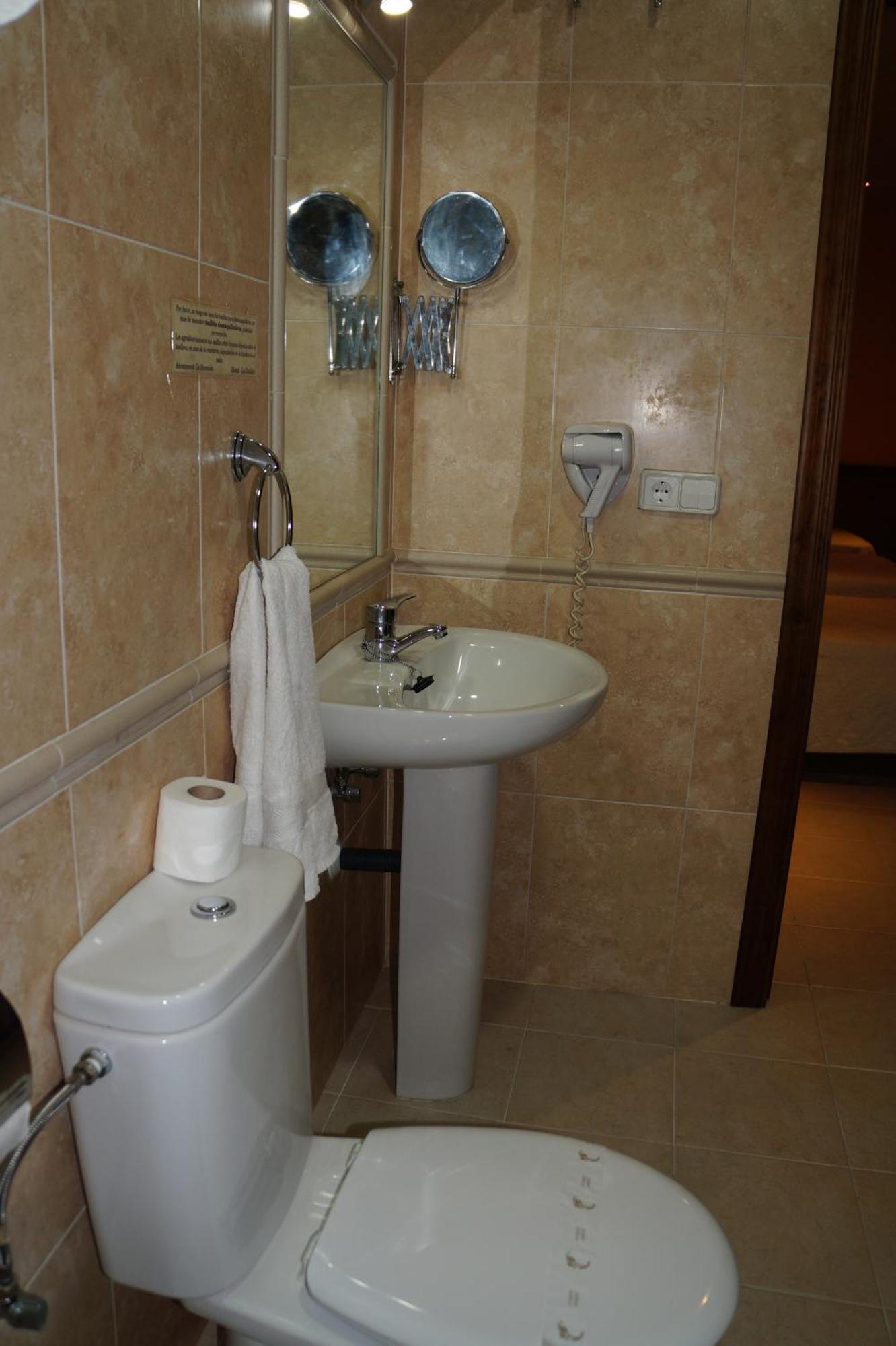 Hostal La Conilena Conil De La Frontera Zimmer foto
