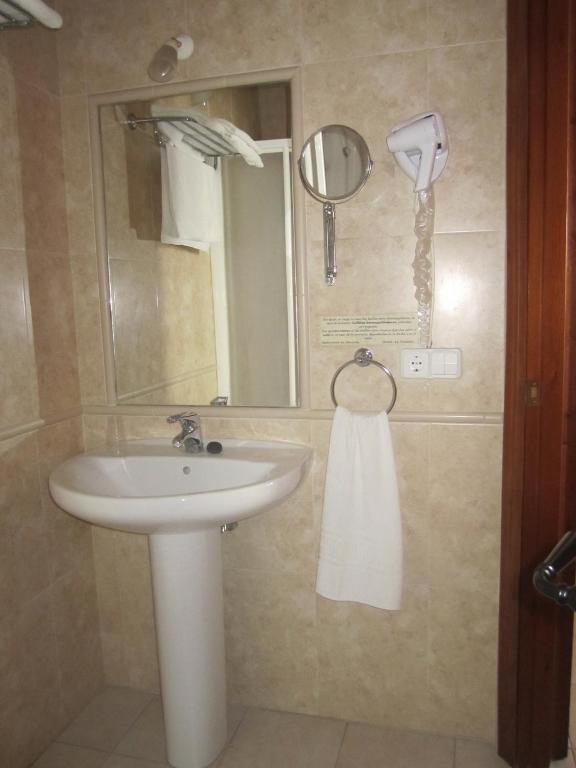 Hostal La Conilena Conil De La Frontera Zimmer foto